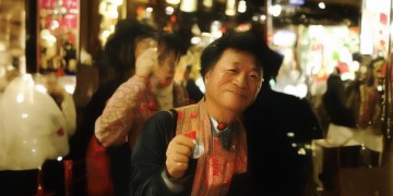 龙溪河上歌声飘扬究竟是哪首歌？